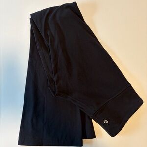 Lululemon like new flare Leggings black (size 2)